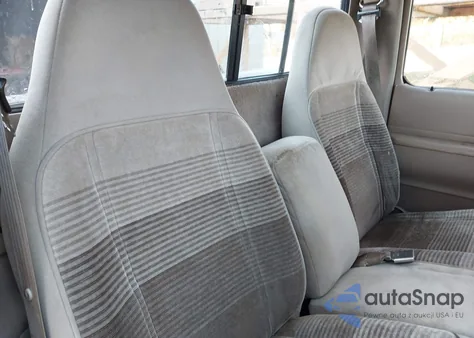 1992 Ford Ranger z USA, uszkodzony, nr VIN 1FTCR10U5NUC96533